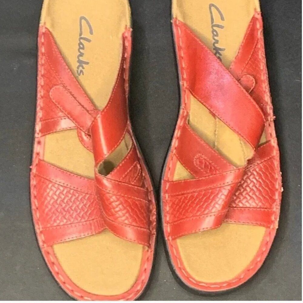 Women’s 8 M Clarks Lexi Selina Slide Sandal Red Leather Woven Ultimate Comfort